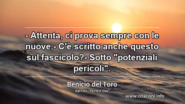 - Attenta, ci prova sempre con le nuove.- C'è scritto anche questo sul fascicolo?- Sotto "potenziali pericoli".